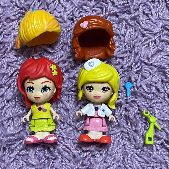 Vtech flipsies lot; 2 dolls, accessories, scale & convertible car / rock stage - Picture 9 of 13